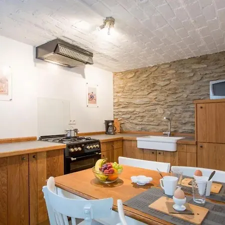 Cozy House With Jacuzzi In Fauvillers, 45 M² *
