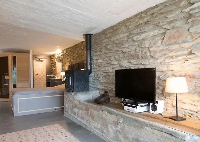 Cozy House With Jacuzzi In Fauvillers, 45 M²